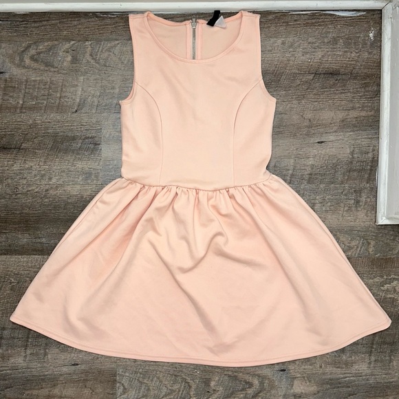 H&M DIVIDED Baby Pink Mini Skater Dress- Size 4 - Picture 6 of 7